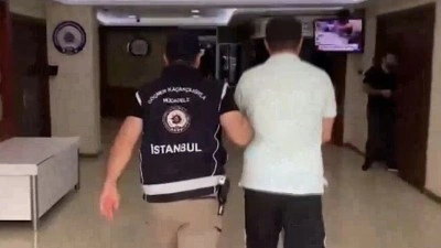 Haksız yollarla T&uuml;rk vatandaşlığı kazandırdığı belirlenen su&ccedil; &ouml;rg&uuml;t&uuml; operasyonunda 32 zanlı tutuklandı
