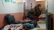 Halep'te yaralı ve hastalar tahliye edilmeyi bekliyor