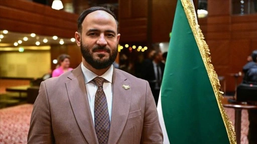 Halep Valisi Garib: "Suriye kendi halkının elleriyle yeniden inşa edilecek"