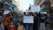 Halepliler rejimi ve Rusya'yı protesto etti