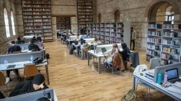 Halk kütüphanelerinde bilgi teknolojileri eğitimi verilmeye başladı