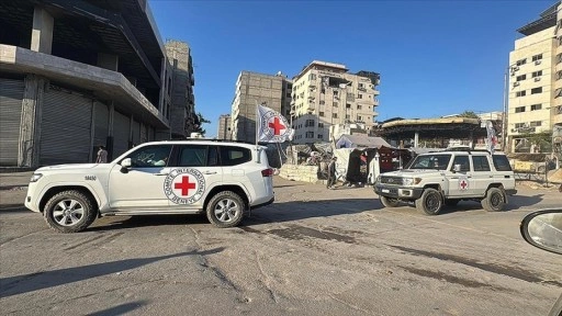 Hamas Gazze'deki 20 İsrailli esiri Kızılhaç heyetine teslim etti