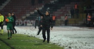 Hamzaoğlu Bursaspor'u şaha kaldırdı