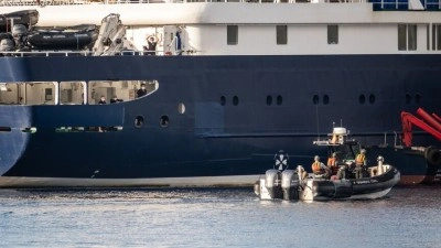 Hantavir&uuml;s vakalarının olduğu yolcu gemisi Tenerife'den ayrılarak Rotterdam'a hareket etti
