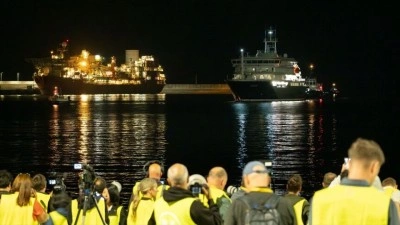 Hantavir&uuml;s vakalarının tespit edildiği yolcu gemisi, Kanarya Adaları'nın Tenerife kentindeki limanda