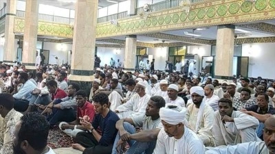 Hartum'da HDK'den kurtarılan b&ouml;lgelerde 2 yıl sonra ilk teravih namazı kılındı