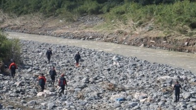 Hatay'da selde kaybolan genci arama &ccedil;alışmaları s&uuml;r&uuml;yor
