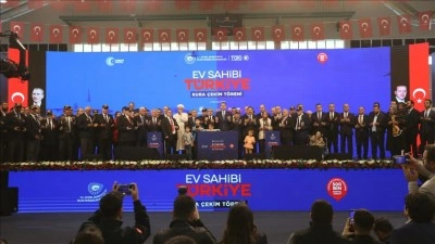Hatay'da "Y&uuml;zyılın Konut Projesi"nin kura &ccedil;ekimi yapıldı