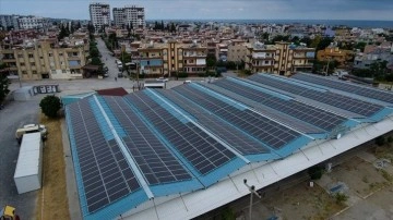 Hatay'da güneş enerjisiyle elektrik üreten belediye, bütçesine katkı sağlıyor