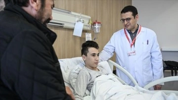 Hatay'da hayatını, Ankara'da bacağını kurtardılar