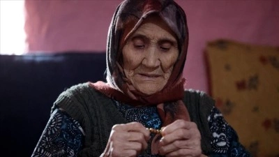Hatice nine yaşam enerjisiyle &ouml;rnek oluyor