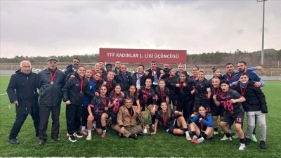 Haymana Spor'da Turkcell Kadın Futbol S&uuml;per Ligi mutluluğu
