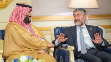 Hazine ve Maliye Bakanı Nebati, Suudi Arabistan Veliaht Prensi Selman ile bir araya geldi