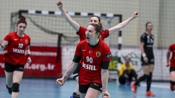 Hentbolda Kadınlar Türkiye Kupası'nı Kastamonu Belediyespor kazandı