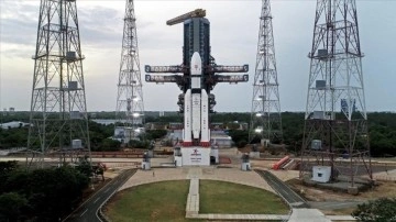 Hindistan, Chandrayaan-3 uzay keşif aracını Ay'ın güney kutup bölgesine fırlattı