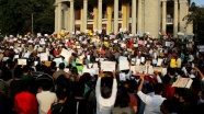 Hindistan'da on binlerce kişinin katılımıyla protestolar sürüyor