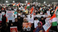 Hindistan&#039;da yasa karşıtı protestolar sürüyor