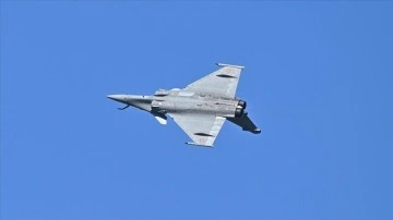 Hindistan, Fransız yapımı Rafale uçaklarına ihtiyacı olduğunu açıkladı