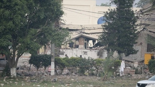Hindistan ordusu Pakistan'ı hedef aldı