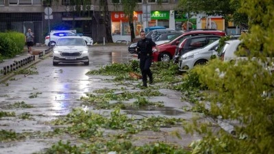 Hırvatistan'da aşırı sıcakların ardından şiddetli yağış ve fırtına etkili oldu