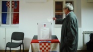 Hırvatistan&#039;da halk cumhurbaşkanlığı seçimi için sandık başında