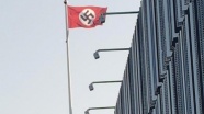 Hitlerin doğum gününde İsveç'te Nazi bayrağı dalgalandı