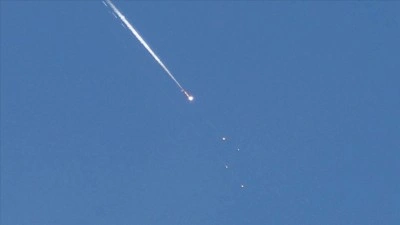 Hizbullah: Deniz tipi kruz f&uuml;zesiyle L&uuml;bnan a&ccedil;ıklarında İsrail askeri gemisini hedef aldık