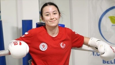 Hobi olarak başladığı boksta g&ouml;z&uuml;n&uuml; Avrupa şampiyonasına dikti