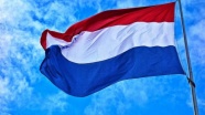 Hollanda, cami yapılacak alana haç dikenleri yargılamayacak