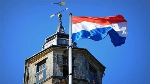 Hollanda'da İsrail'e yaptırımların engellenmesi hükümeti sarstı