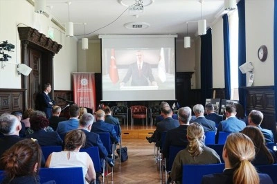 Hollanda'da "Lahey'den Ankara Zirvesi'ne: D&ouml;n&uuml;şen K&uuml;resel G&uuml;venlik Ortamında NAT