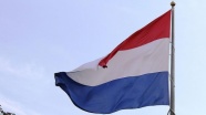 Hollanda'nın en büyük partisinin genel başkanı istifa etti