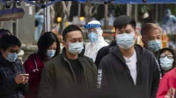 Hong Kong'da Kovid-19'un hastanelerin yükünü artıracağından endişe ediliyor