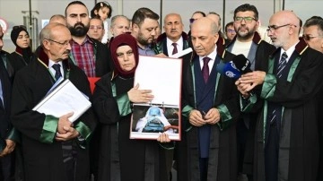 Hukukçular, İsrail'in Gazze'de savaş suçu işlediğine dair 3 klasörlük delille Lahey yolund