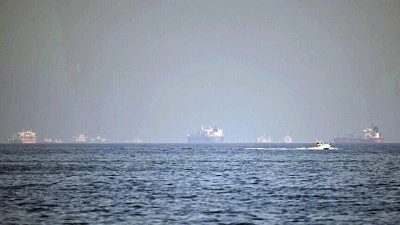 H&uuml;rm&uuml;z Boğazı'nda gemi trafiğinin savaş &ouml;ncesi seviyeye d&ouml;nmesinin birka&ccedil; ay s&uuml;rebileceği &ouml;ng&ouml;r&uuml;l&uuml;yor