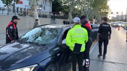 'Huzur İstanbul' denetimlerinde 1039 kişi gözaltına alındı