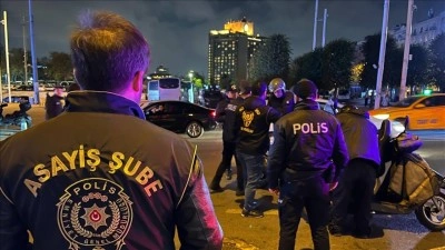 'Huzur İstanbul' denetimlerinde 1109 ş&uuml;pheli g&ouml;zaltına alındı