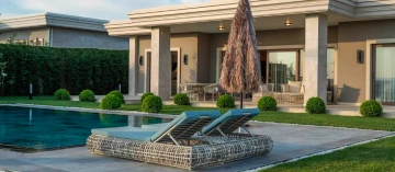 İstanbul'un G&uuml;r&uuml;lt&uuml;s&uuml;nden Uzak Villalar