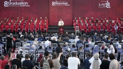 İbn Haldun &Uuml;niversitesi 8'inci mezunlarını uğurladı