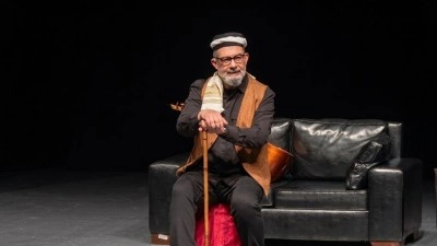 İbrahim Sadri, kariyerindeki 40 yıllık birikimi "İbrahim Sadri Sineması"yla sahneye taşıyo