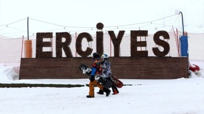 İ&ccedil; Anadolu'nun zirvesi Erciyes son 15 yılın en uzun kayak sezonunu yaşıyor