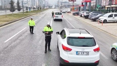 İ&ccedil;işleri Bakanı &Ccedil;ift&ccedil;i'den bayram d&ouml;n&uuml;ş&uuml; trafik uyarısı