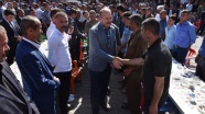 İçişleri Bakanı Soylu Beytüşşebap'ta vatandaşlarla bayramlaştı