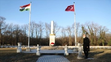 İçişleri Bakanı Soylu, Macaristan'daki Türk Şehitliği'ni ziyaret etti