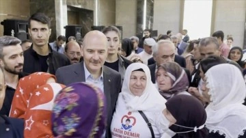 İçişleri Bakanı Süleyman Soylu, Diyarbakır anneleri ile bir araya geldi