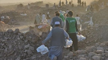 İDDEF'ten depremden etkilenen Afganistan'a yardım