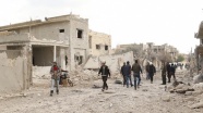 İdlib'e yoğun hava saldırıları sürüyor