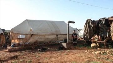 İdlib'deki kamplara sığınan siviller Ramazanı yoksulluğun pençesinde geçiriyor