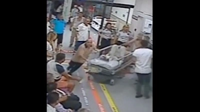 İkinci cepheye d&ouml;n&uuml;şen hastanede verilen m&uuml;cadelenin g&ouml;r&uuml;nt&uuml;lerine AA ulaştı