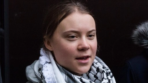 İklim aktivisti Greta Thunberg, Londra'daki Filistin yanlısı eylemde g&ouml;zaltına alındı